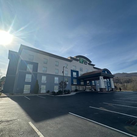 Holiday Inn Express & Suites Caryville By Ihg Exterior foto