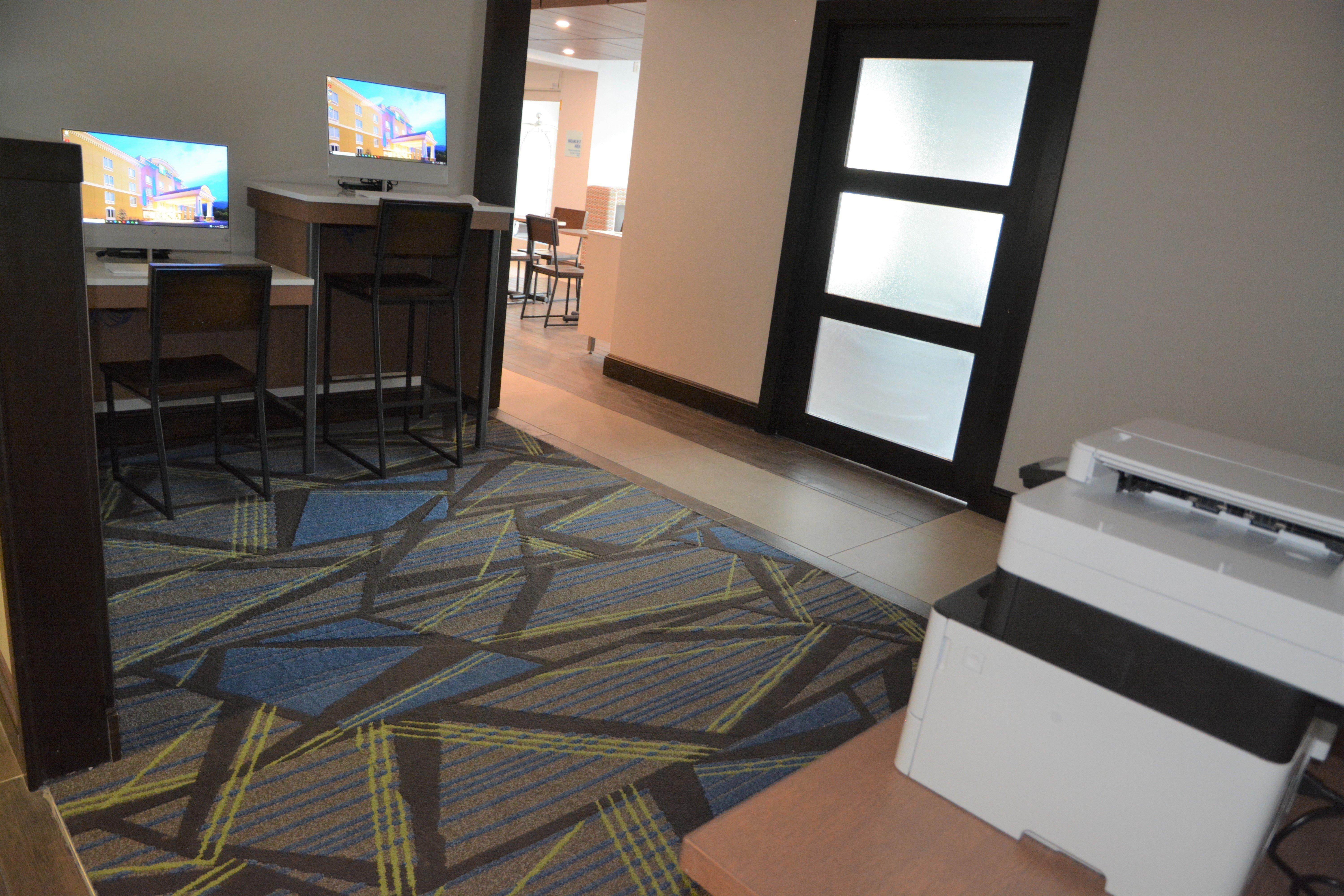 Holiday Inn Express & Suites Caryville By Ihg Exterior foto