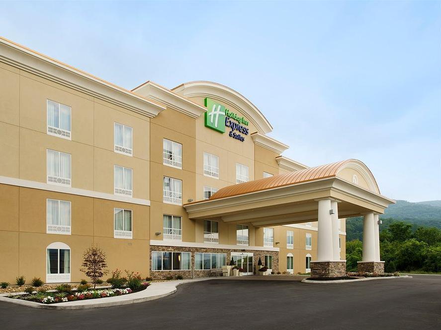 Holiday Inn Express & Suites Caryville By Ihg Exterior foto