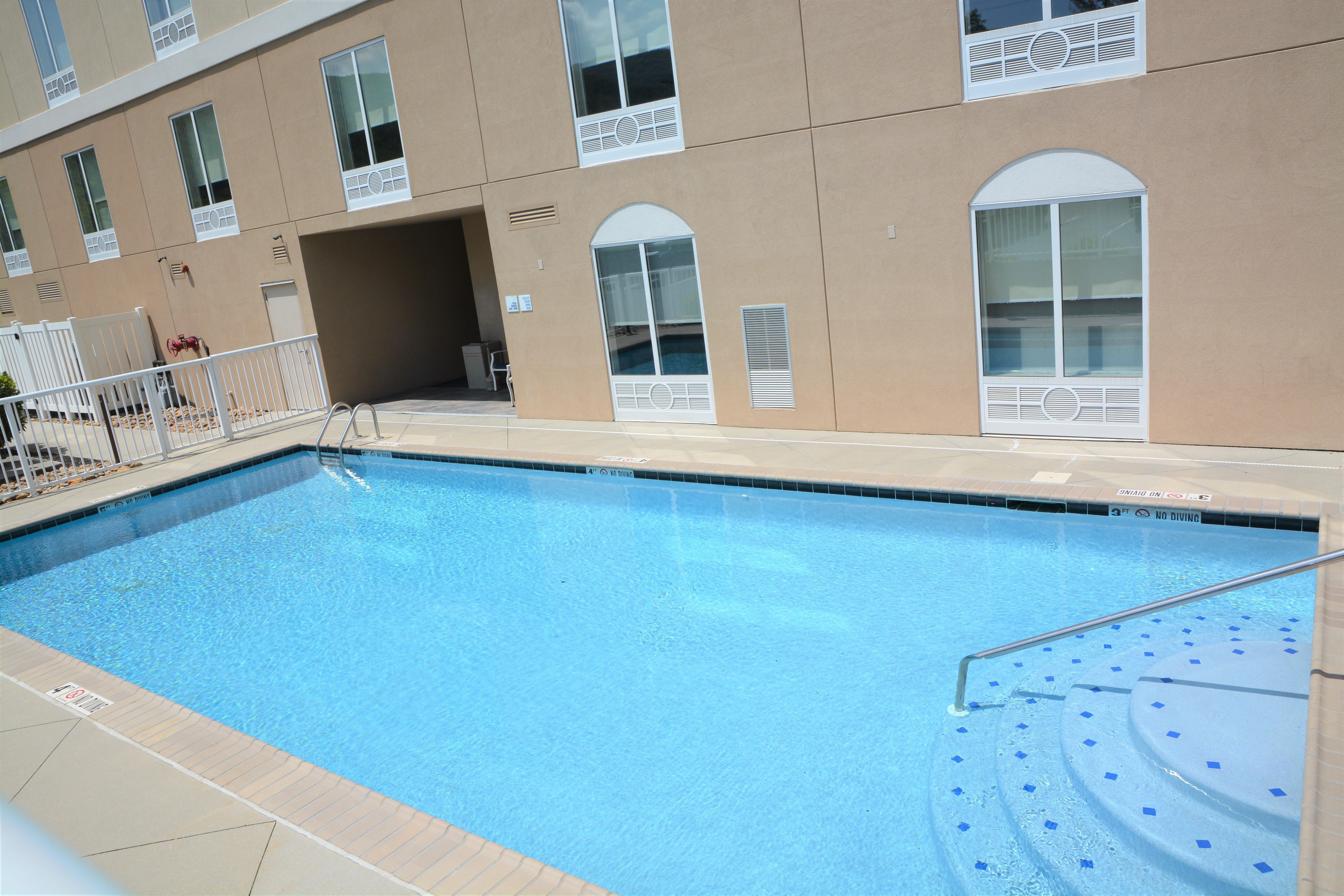 Holiday Inn Express & Suites Caryville By Ihg Exterior foto